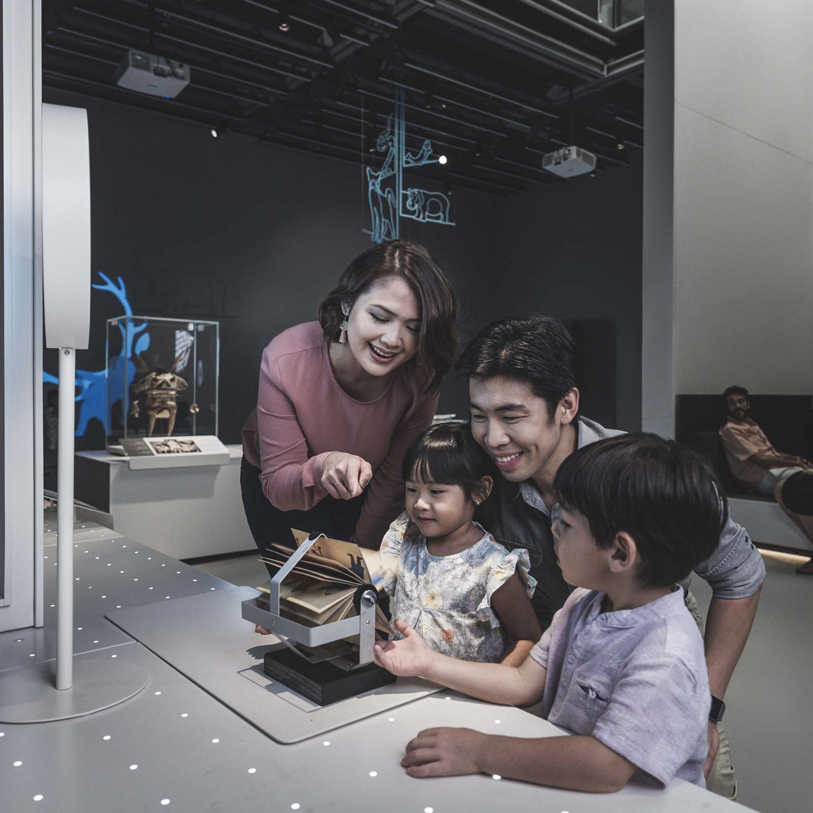Creating a Children's Museum, Exhibition Animals, between real and imaginary, Visitor experience, Learning, innovative mediation tools