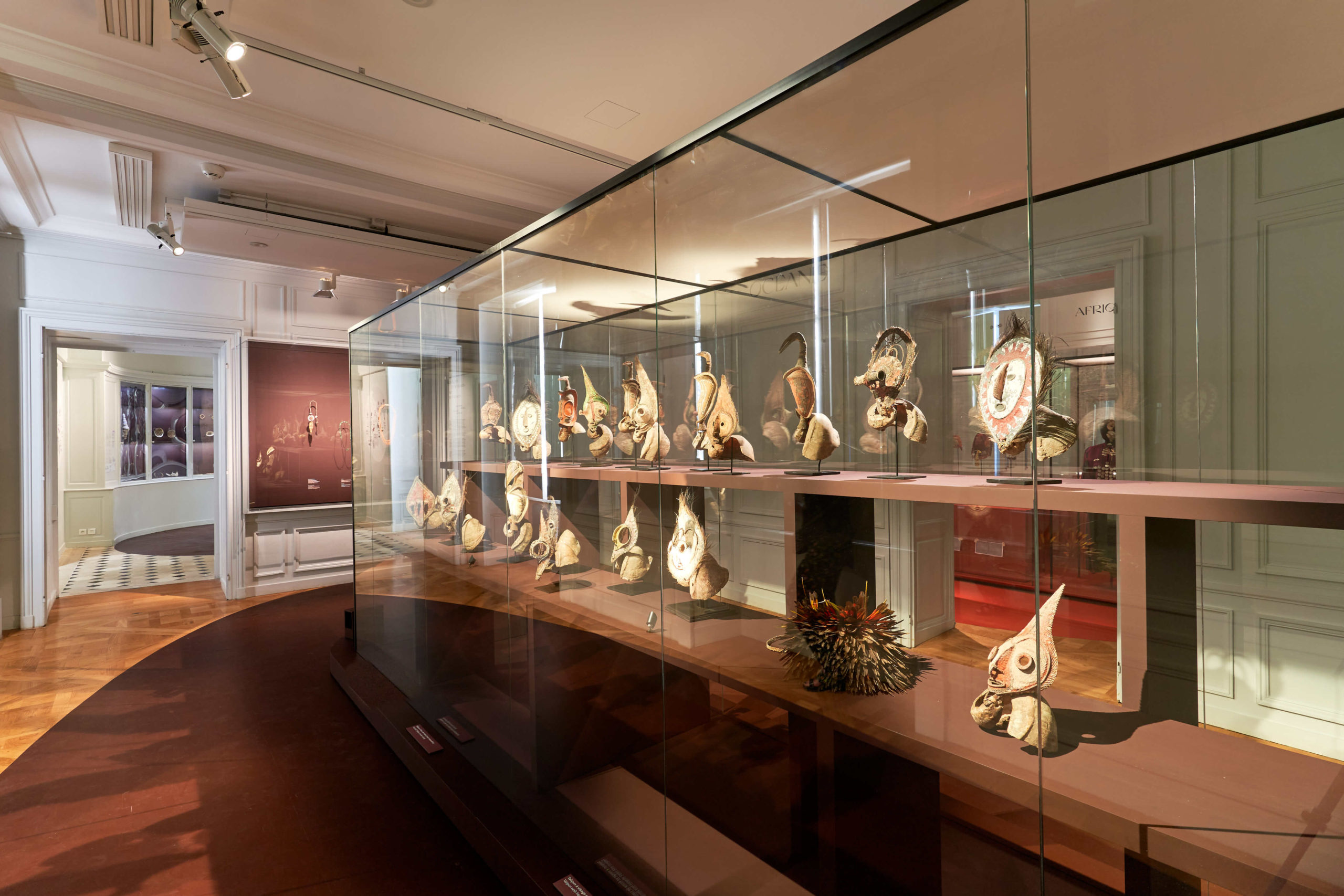 Monnaies and Merveilles exhibition The cabinet of curiosities